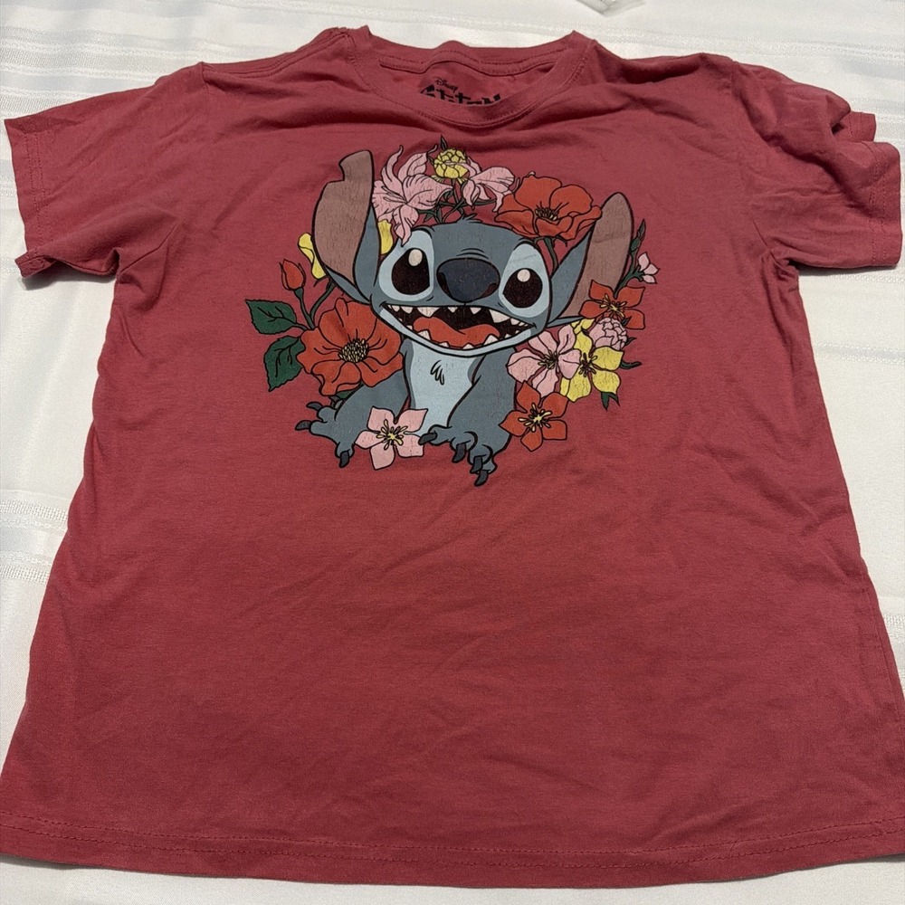 Disney Lilo & Stitch Floral Graphic T-Shirt Mens Small Red Short Sleeve Tee